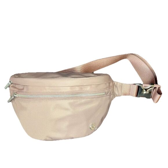 Lululemon City Adventurer Belt Bag 2.5L Crossbody Shoulder, Mauve - Picture 1 of 10